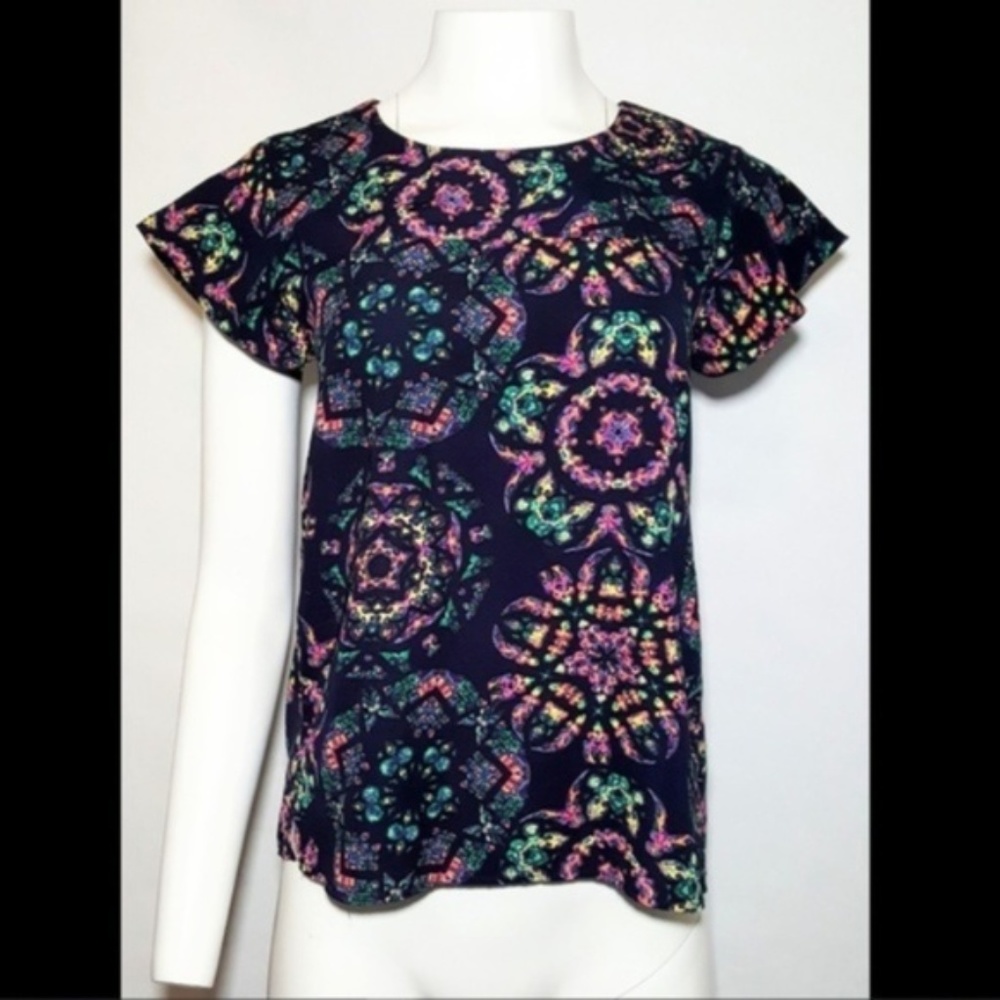 Collective Concepts Short Sleeve Zipper Back